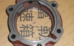 Крышка хвостовика КПП JS180-1707155