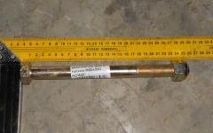 Болт крепления реактивной тяги с гайкой М20х240 HOWO 190003803974