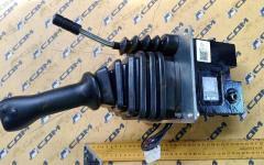 Клапан управления гидравлической системой 3-х секционный (джойстик) LG833B