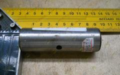 Палец опорный задних тормозных колодок 199000340064