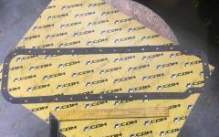 Прокладка поддона двигателя TD226B6G