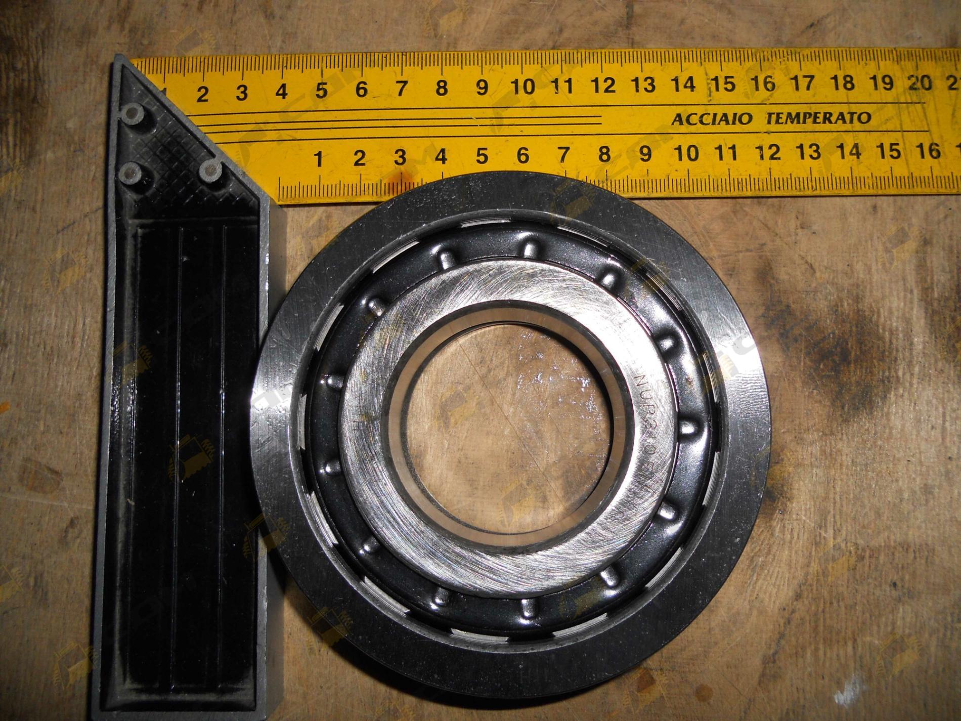 Подшипник промежуточного вала делителя задний КПП Fuller RT-11509 HOWO 192310E