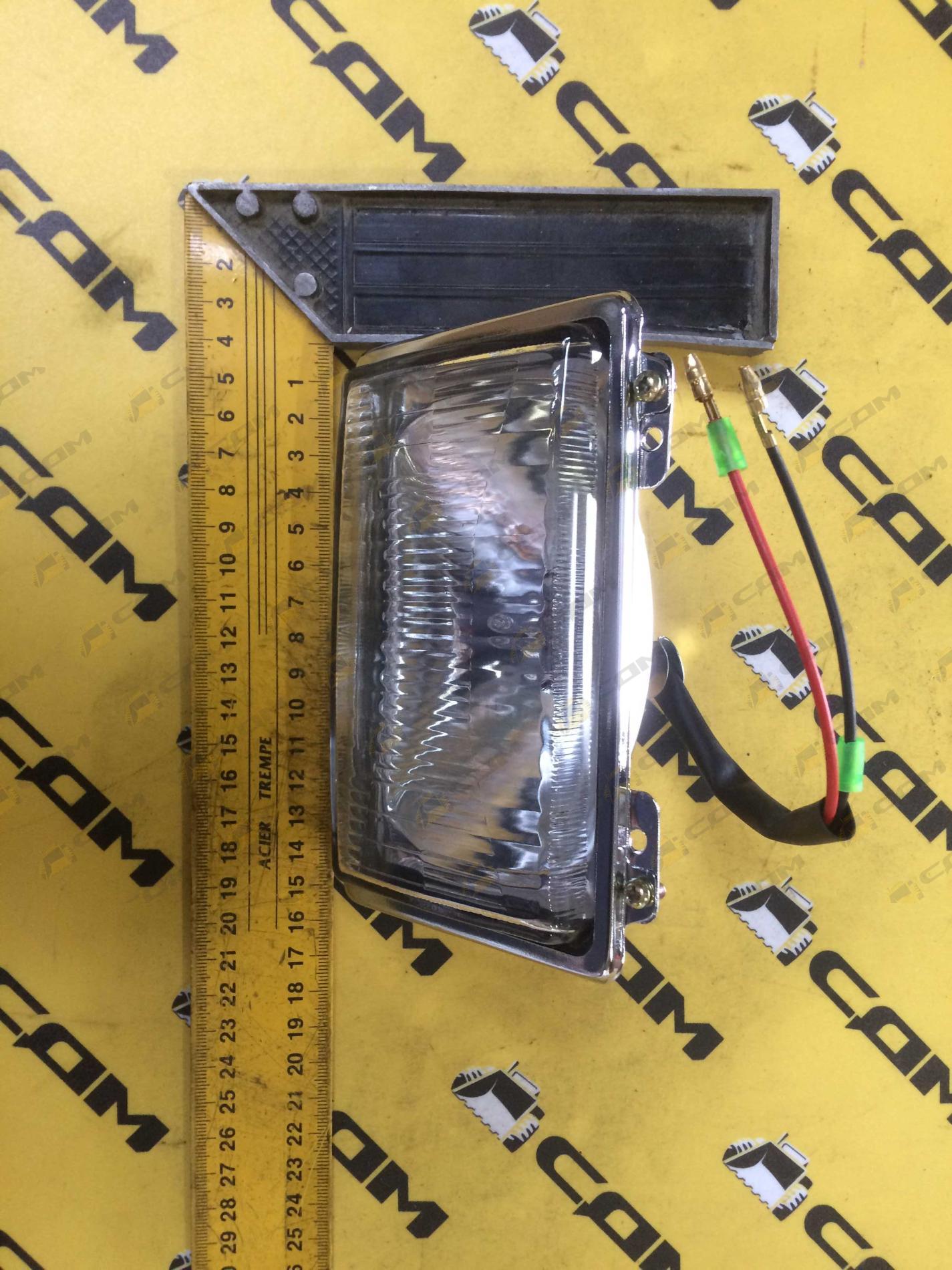 Фара головного освещения квадратная CDM855 LG856.15.23