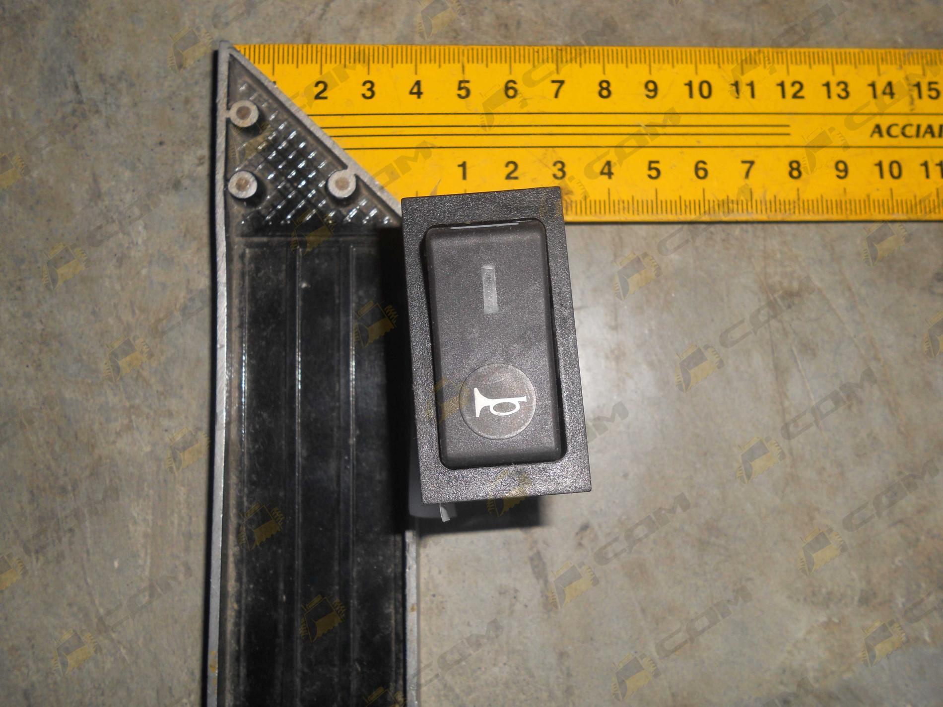 Переключатель воздушного сигнала HOWO/HOWO-70 WG9719582005