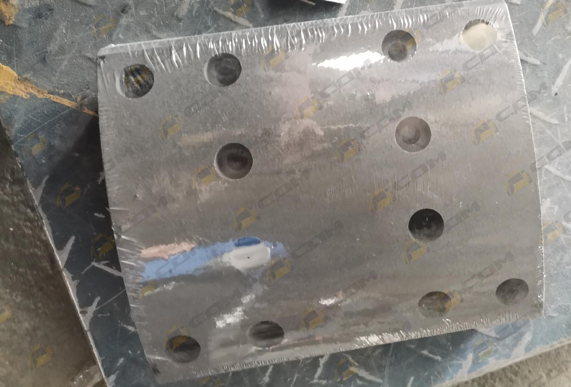 Накладка тормозная задняя 410х220 мост MCP16 HOWO WG9761450185