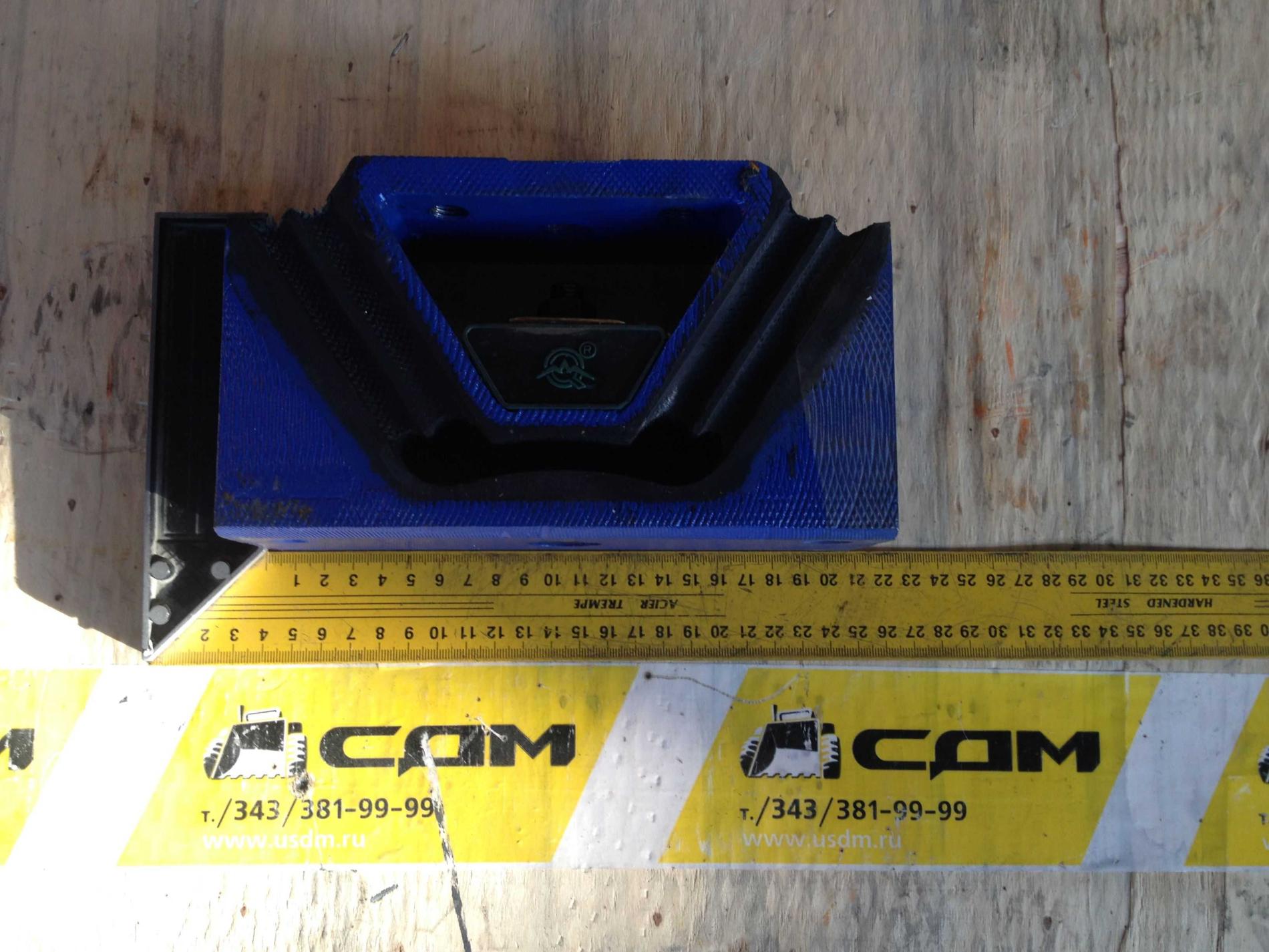 Опора двигателя задняя М=14 HOWO AZ9725590031