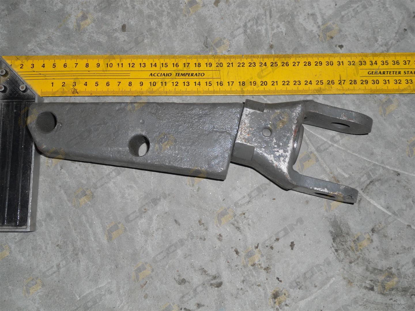 Кронштейн крепления амортизатора передней подвески нижний в сборе HOWO AZ9731680001 199012680025+199100680065