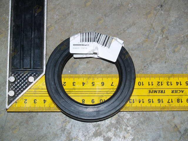 Сальник хвостовика редуктора 62x93x12 CDM855 GB/T9877.1-1998