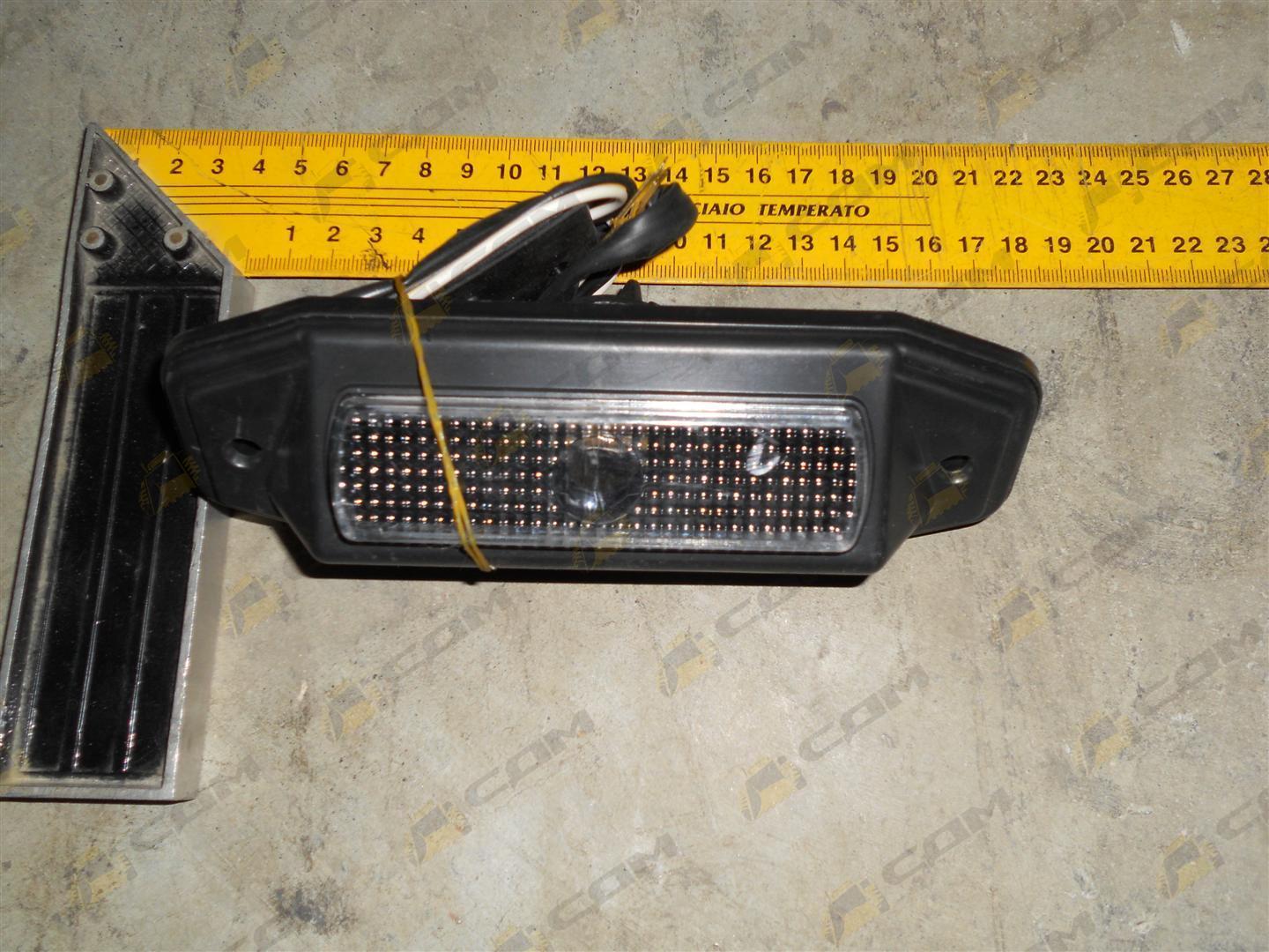 Фонарь габаритный на солнцезащитный козырек HOWO WG9719790007