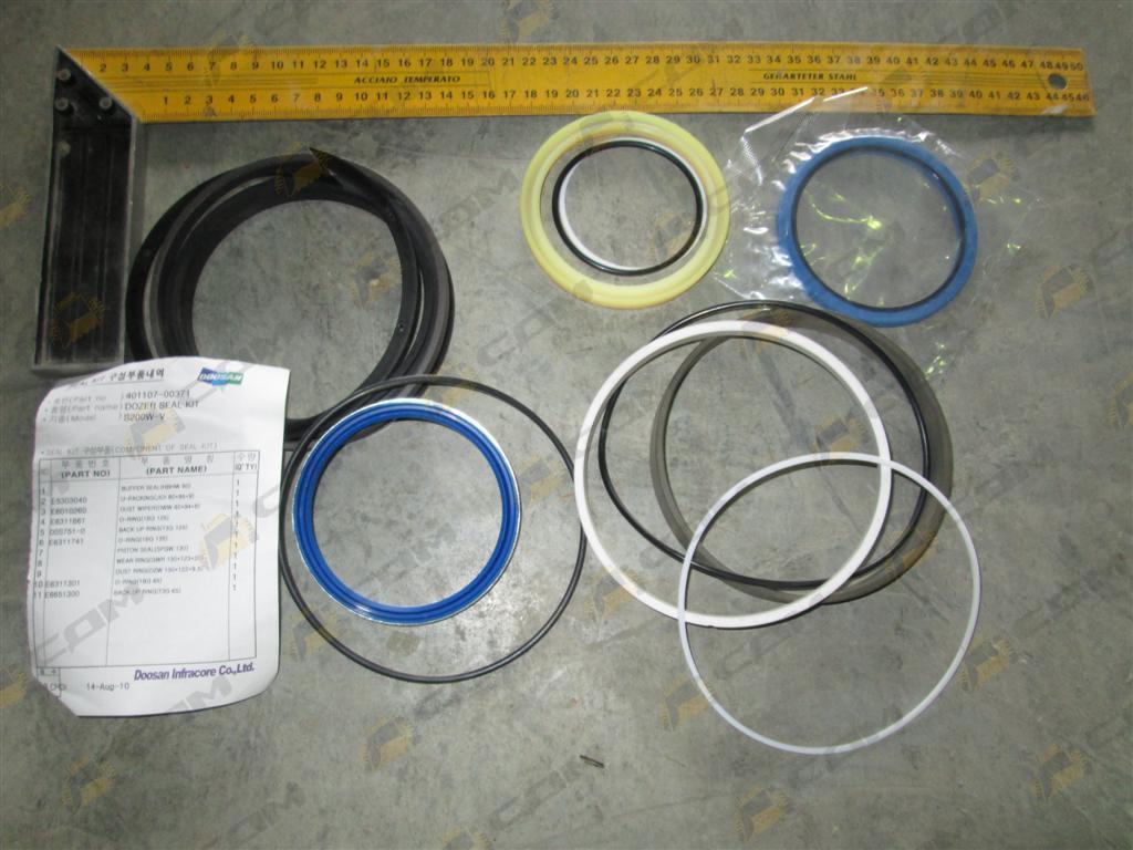 Ремкомплект гидроцилиндра отвала/аутригера 2440-9276KT (401107-00371)