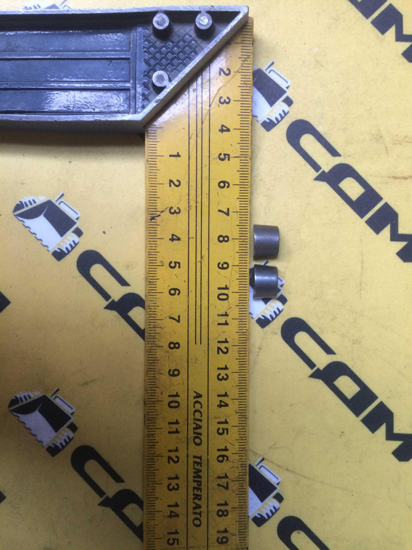 Сухарь на клапан на одну головку (Euro 2) HOWO VG15400050025