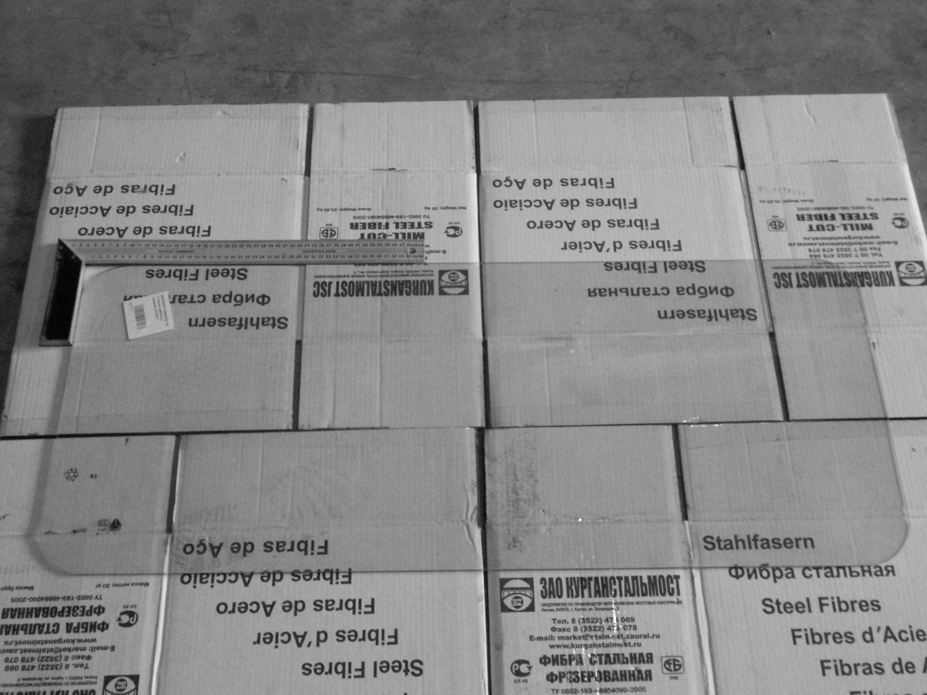 Стекло кабины заднее HOWO WG1642710005