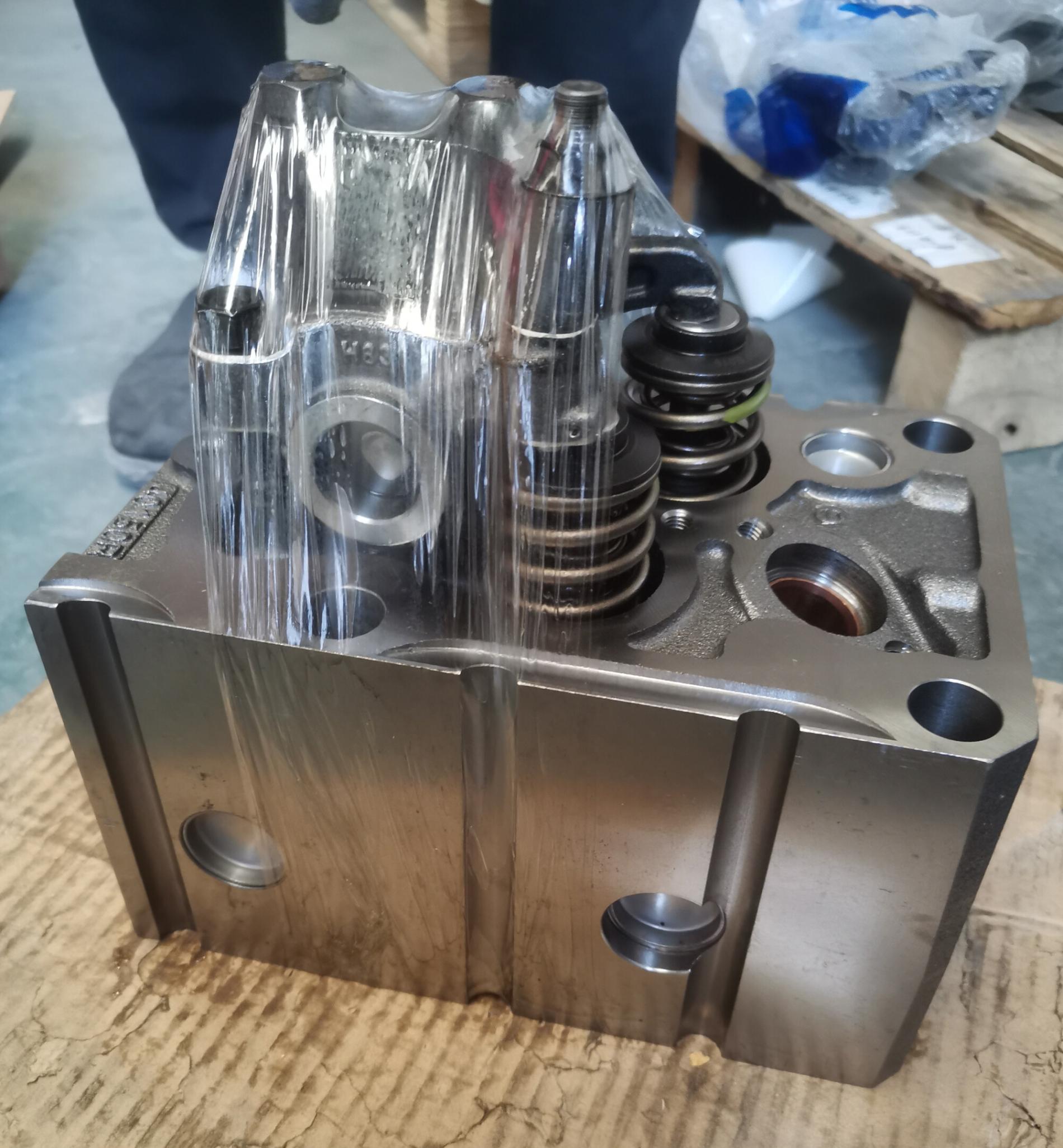 Головка блока цилиндров Euro 5 в сборе AZ1034040018/AZ1034040030