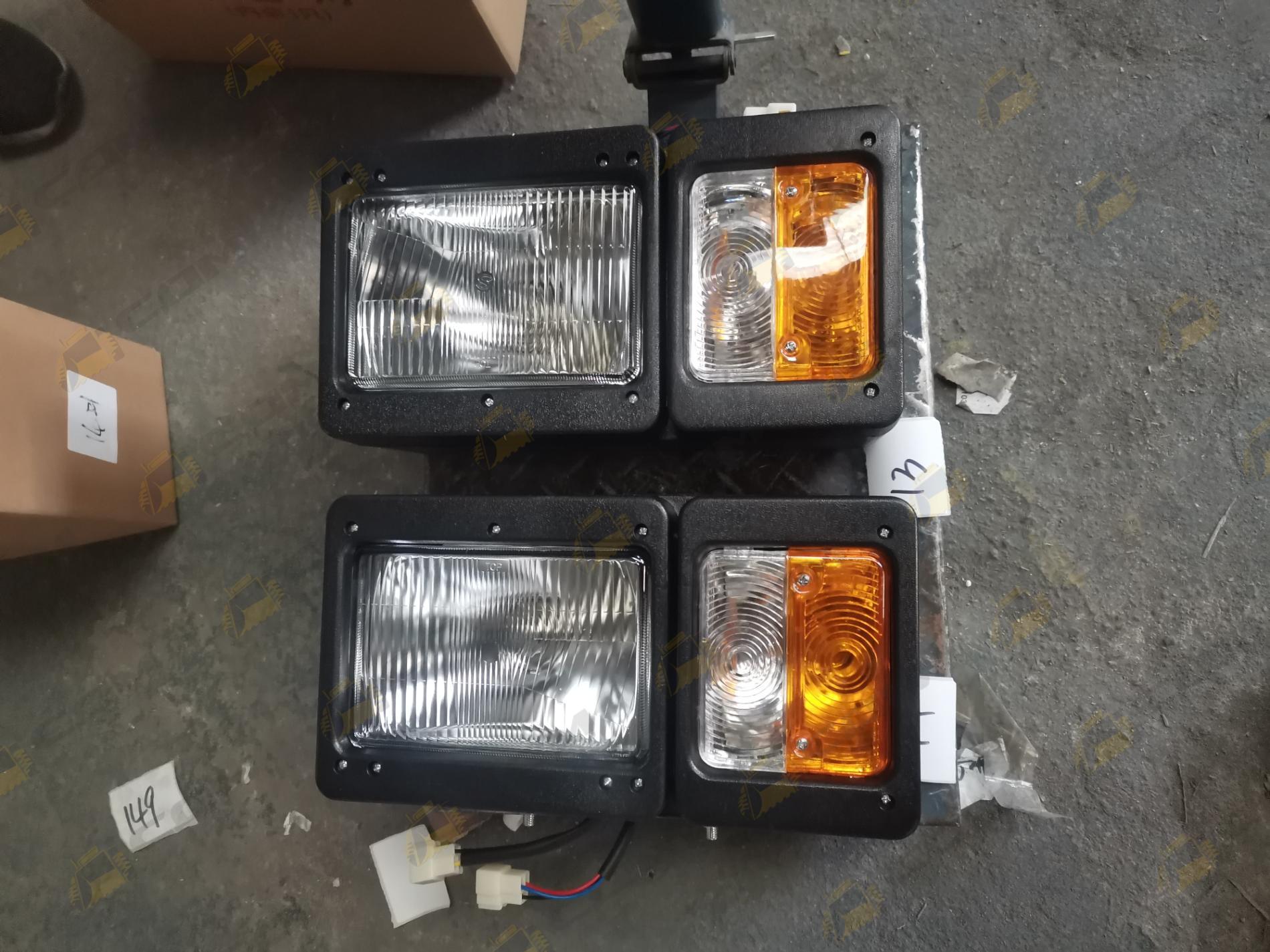 Блок-фара левая CLG835 32B0098/46C0705/LGZHD2G-L