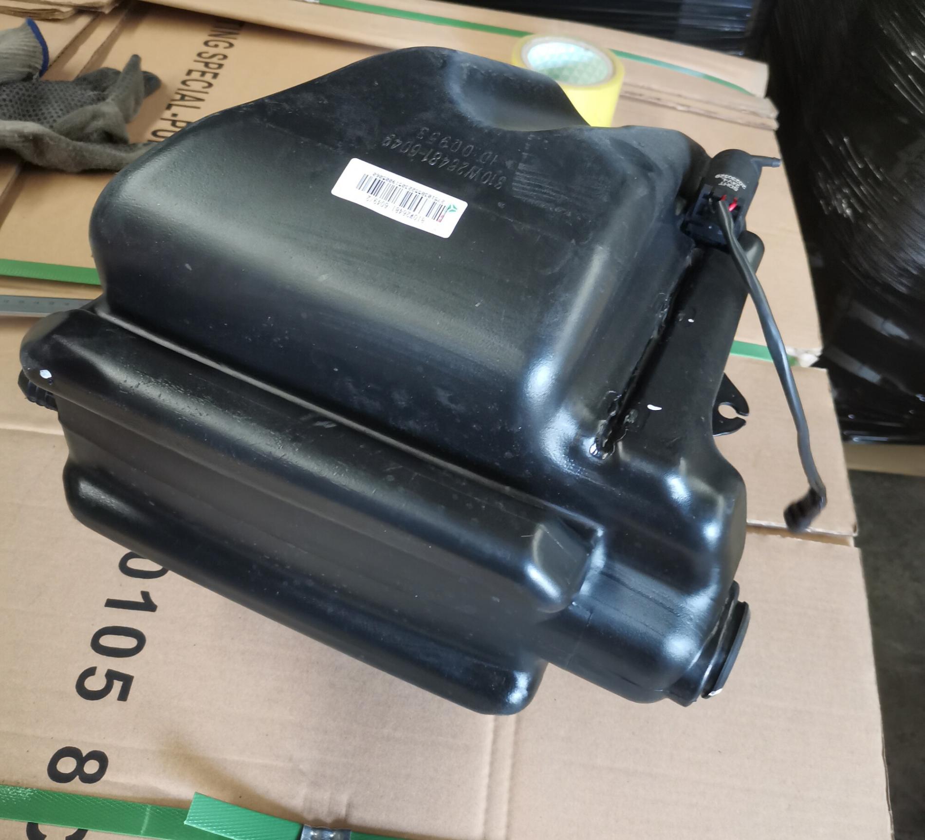 Бачок стеклоомывателя HOWO T5G/C7H SITRAK 810W26481-6049/810W26481-0079