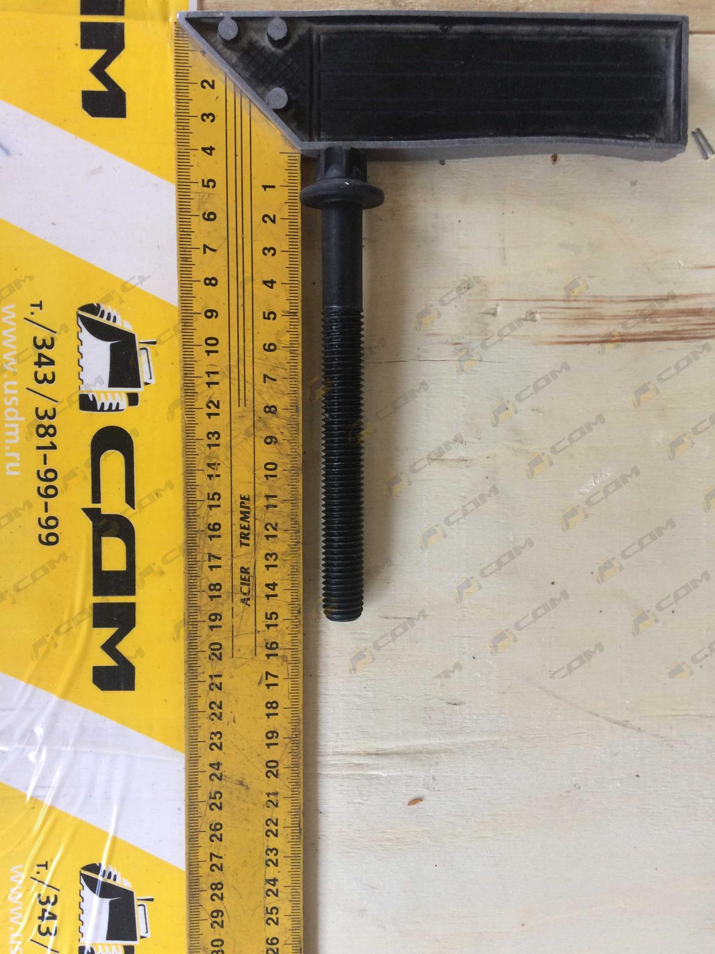 Болт ГБЦ (6) 330-1003014В 330-1003014B