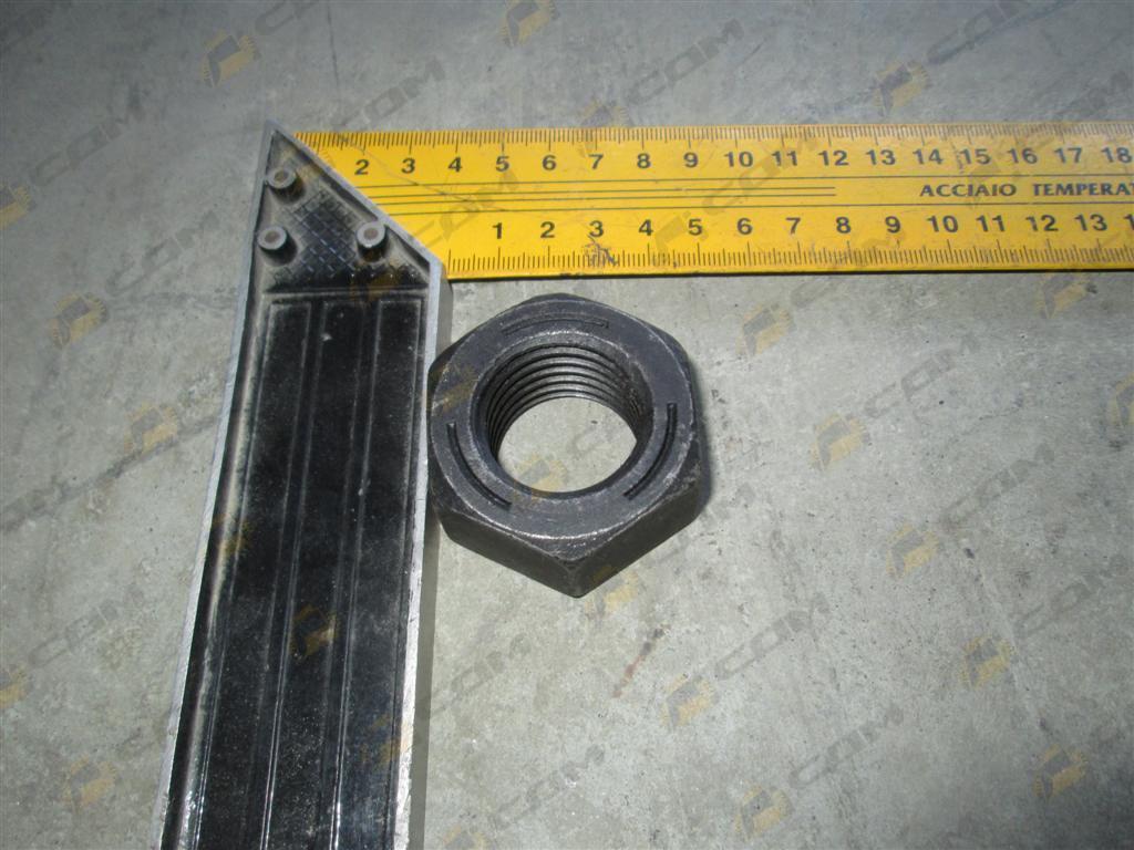 Гайка S4033531 Mega 400 S4033533