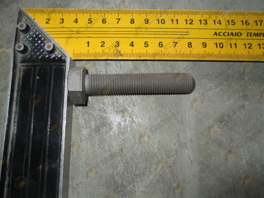 Болт маховика (Euro 2/Euro 3) VG1500029046