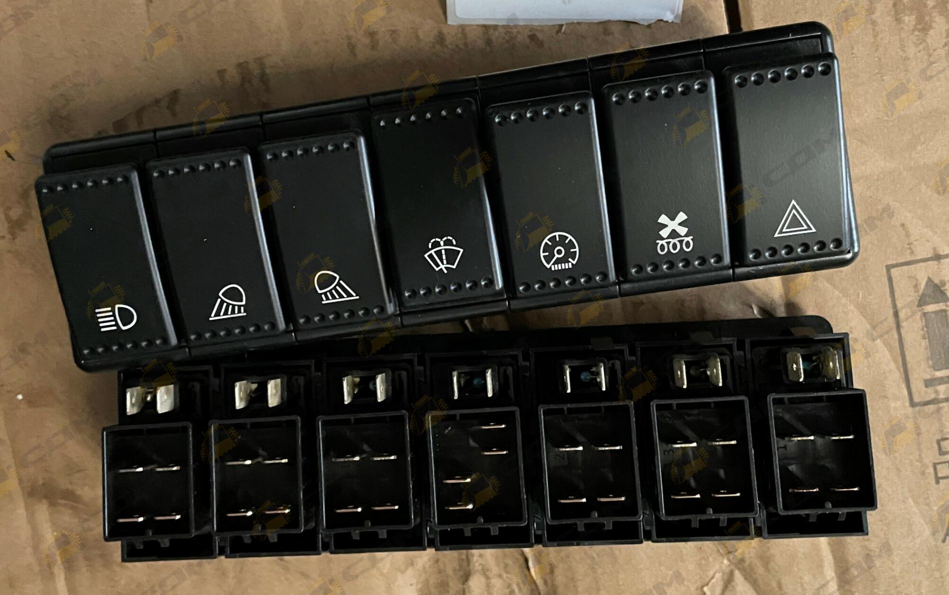 Панель переключателей CDM/ZL50C (новая модель 2017г) LG855DS.15.60.11