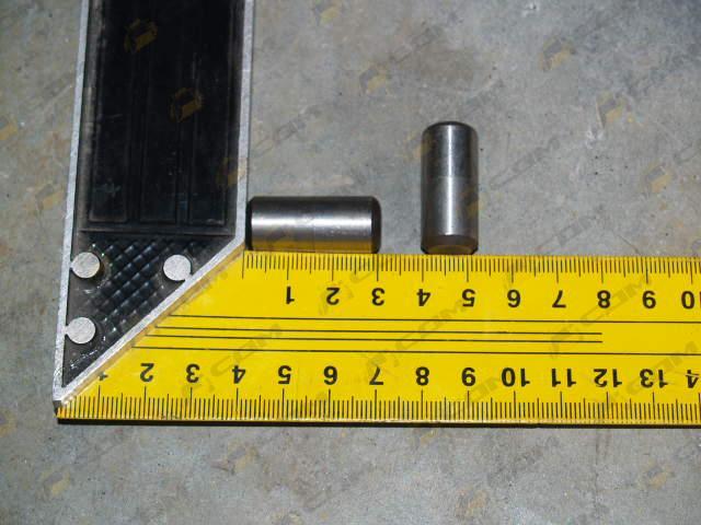 Палец диска нажимного главной передачи D=13 L=30 CDM843/855 LG853.03.01.05-003 (403504)