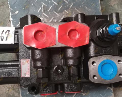 Клапан двойной вводный управляющий гидросистемы (джойстиковое управление) D32.2/LG50EX.07.04